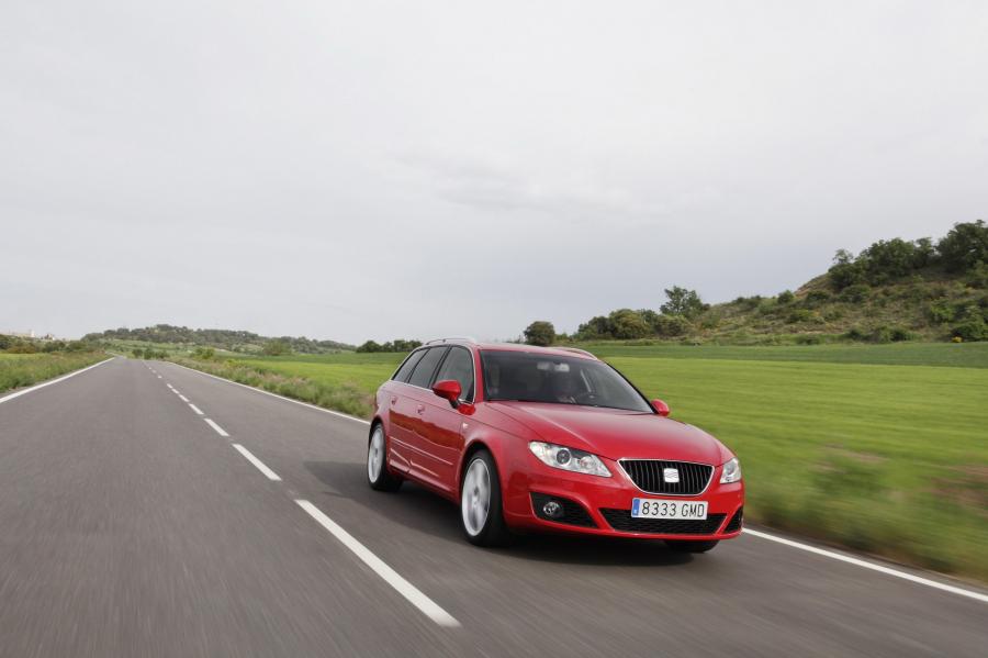  Seat Exeo ST 2009 года  (фото 131 из 203)